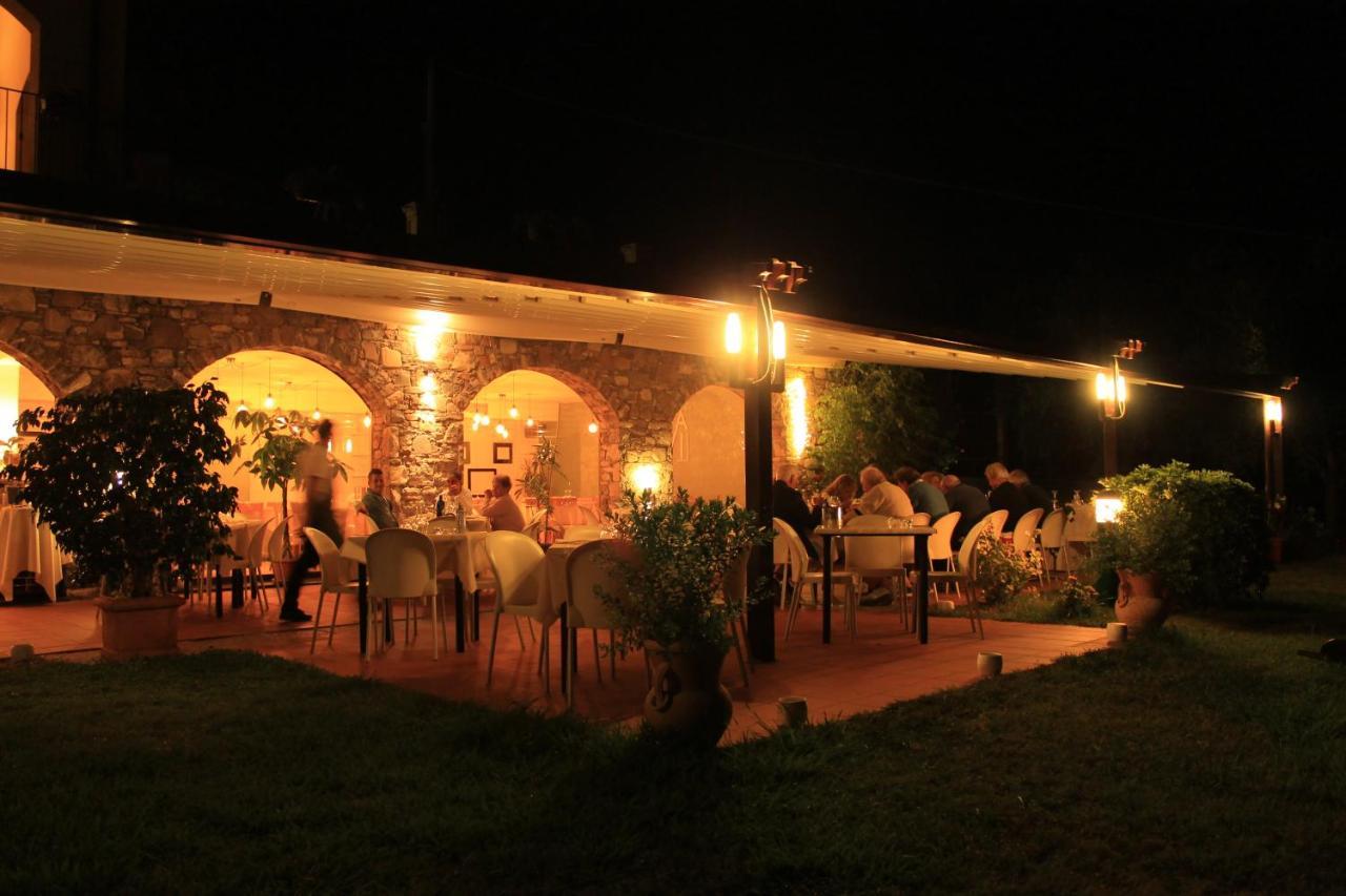Villa Govi Diano Castello Exterior photo